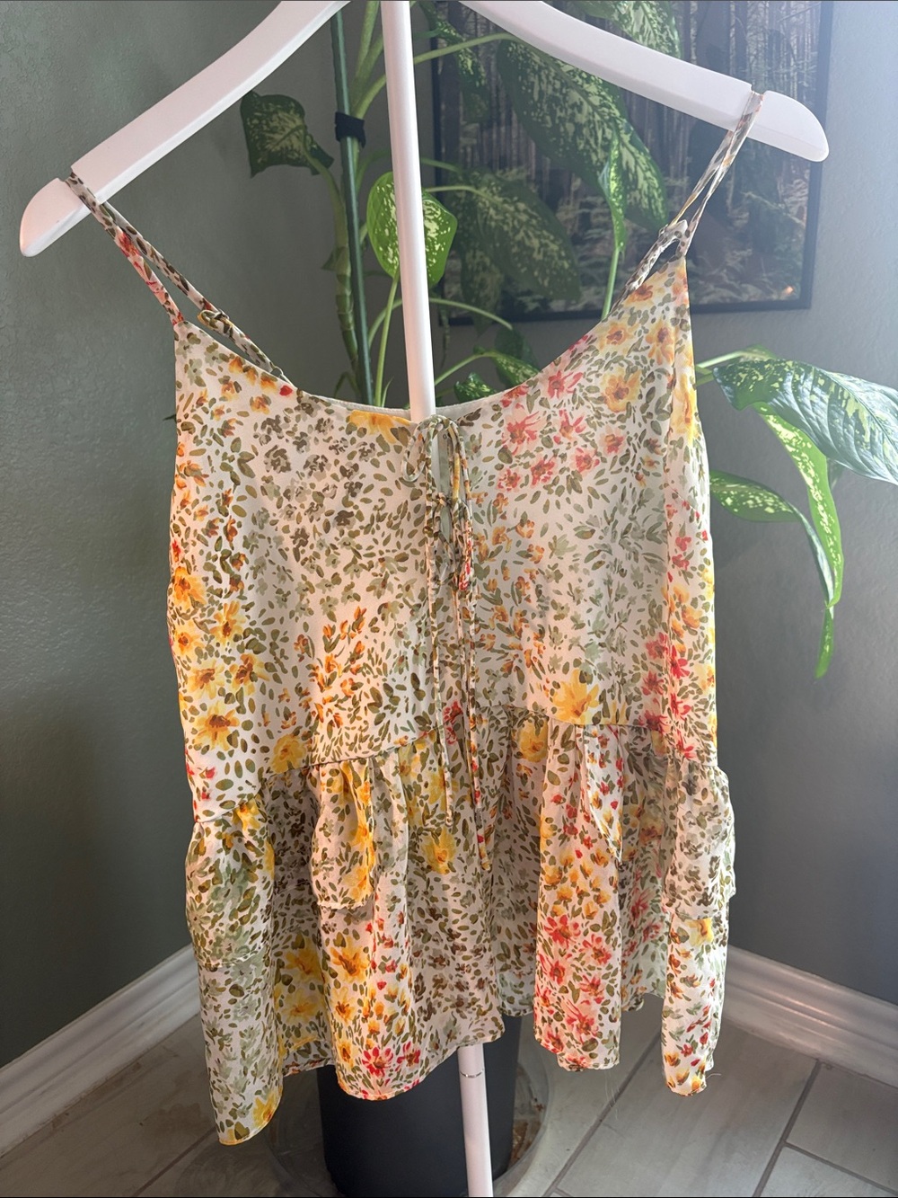 Promesa Floral Tie-Front Ruffle Tank Top - Yellow & Green